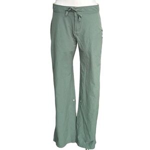 Hiking Camping Convertible Capri to Pants women’s size medium 8/10 Pine Green